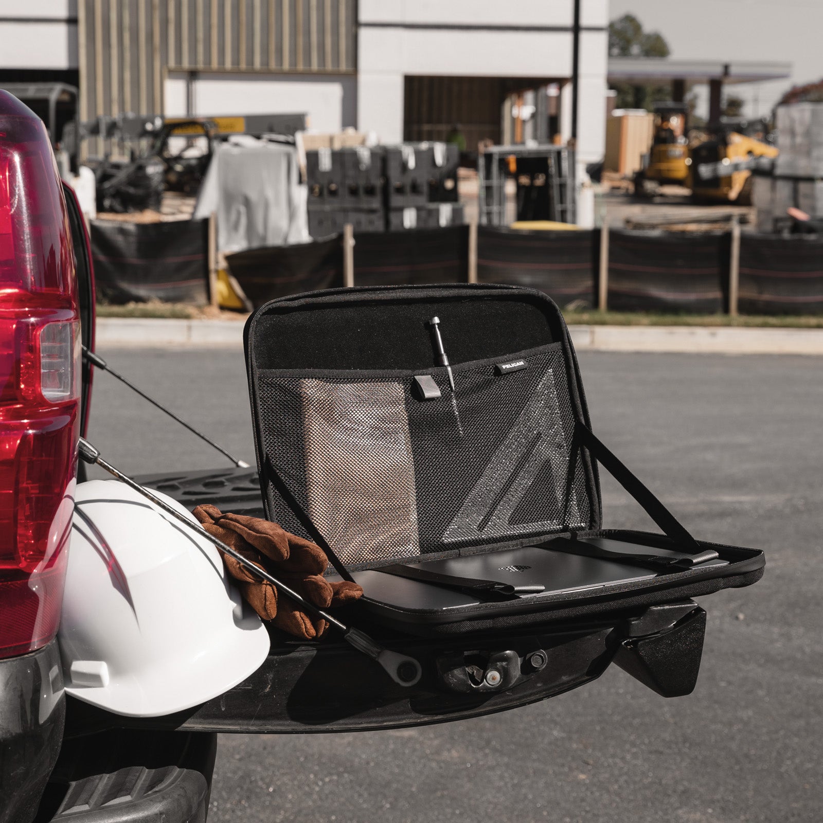 Pelican Adventurer Laptop Sleeve (Black)